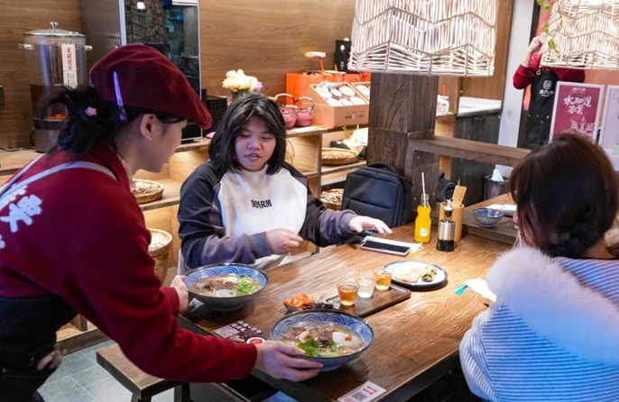 Una visita al "ristorante di spaghetti silenzioso"